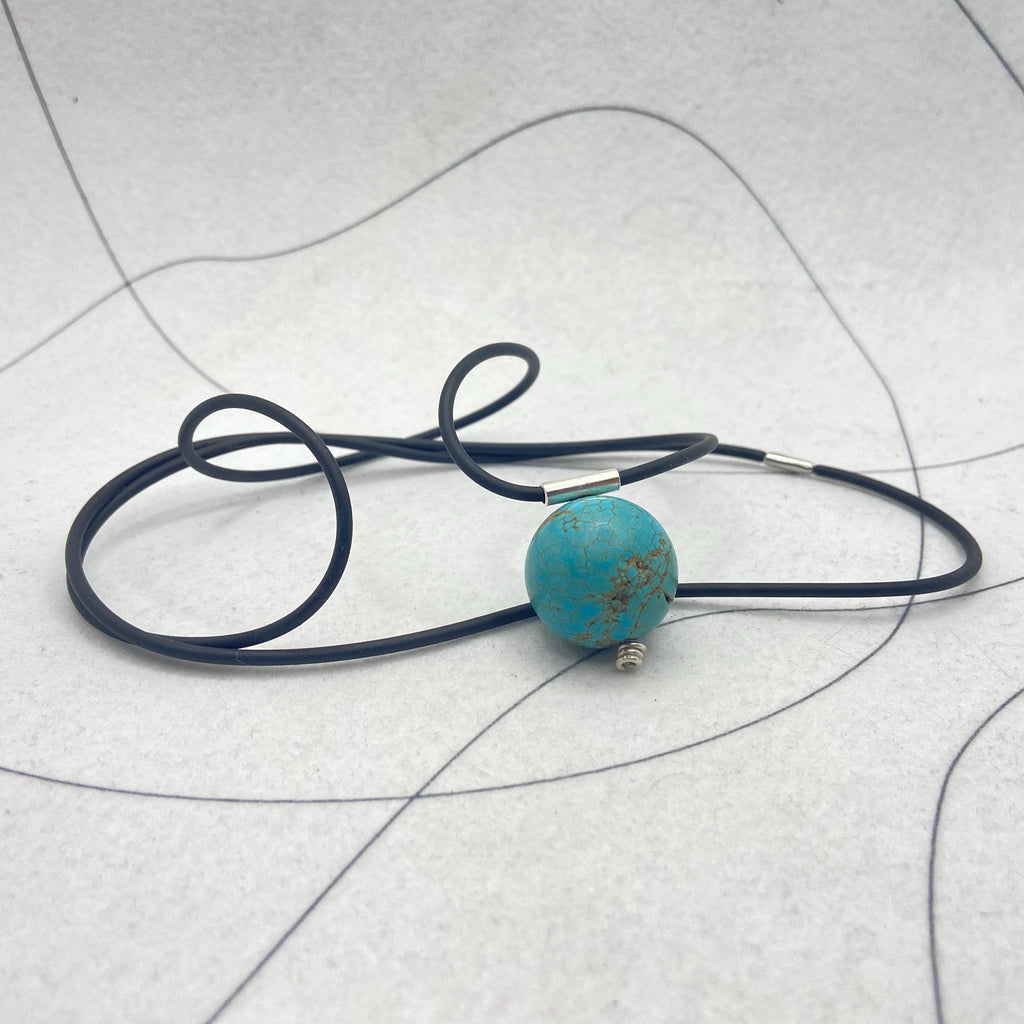 Turquoise Gemstone jumper necklace on 60 cm on adjustable silicone cord